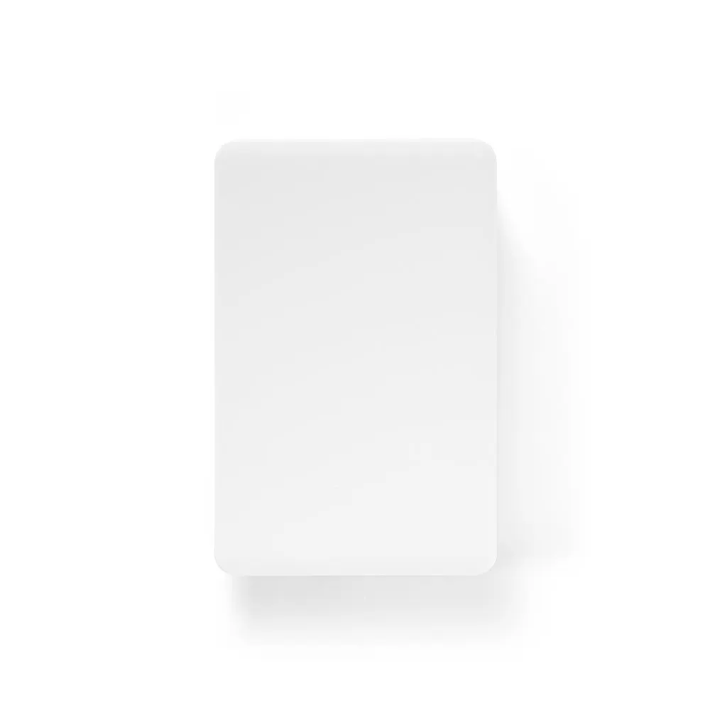 Bateria portátil em ABS 100% reciclado, com cabo integrado e capacidade de 10’000 mAh