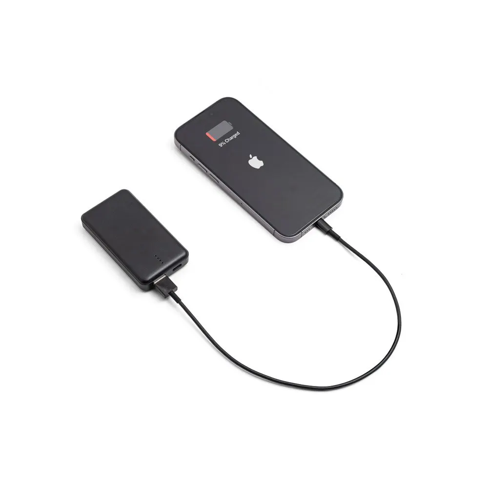 Bateria portátil em ABS 100% reciclado e capacidade de 4’000 mAh
