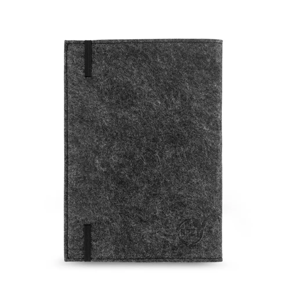 Caderno A5 com capa em feltro 100% reciclado, com 160 páginas pautadas recicladas