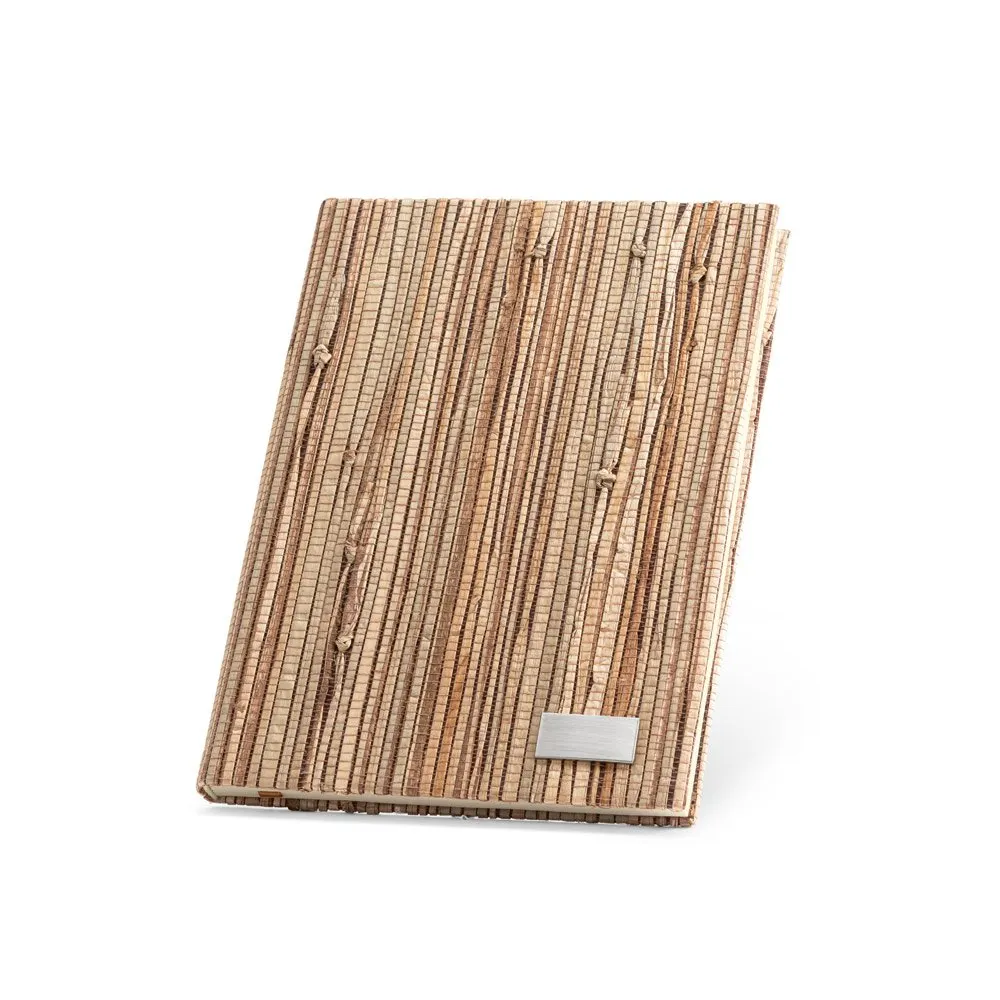 Caderno A5 de capa dura em palha natural com 192 páginas pautadas recicladas