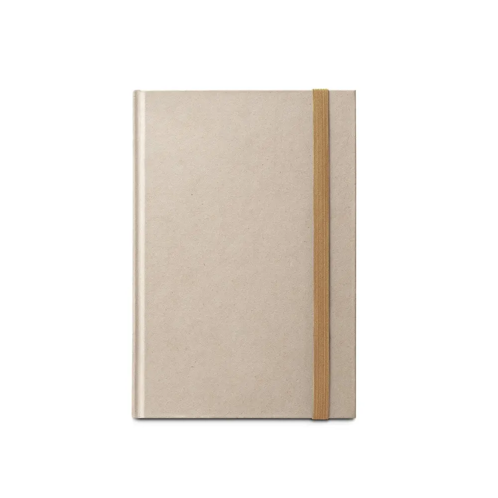 Caderno A5 de capa dura em papel à base de cana-de-açúcar (80% polpa da cana-de-açúcar) com 160 páginas pautadas
