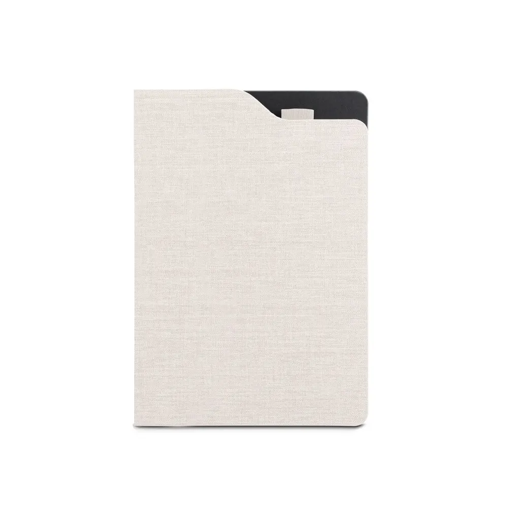 Caderno A5 de capa dura em tecido PET 100% reciclado com 160 páginas pautadas recicladas