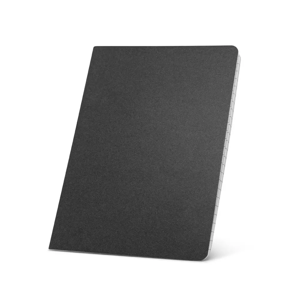 Caderno A5 de capa flexível em cartão kraft reciclado com 80 páginas pautadas recicladas