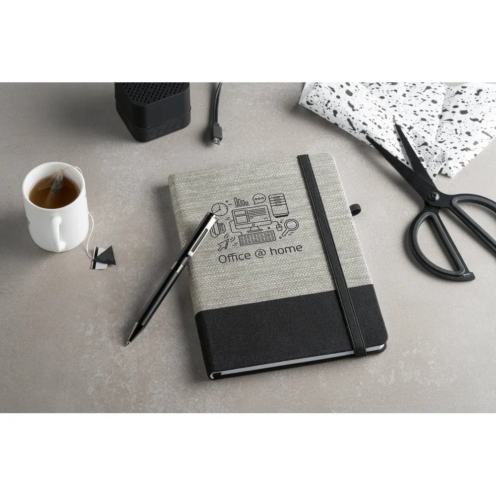 Caderno A5 em palha e algodão canvas com 192 páginas pautadas