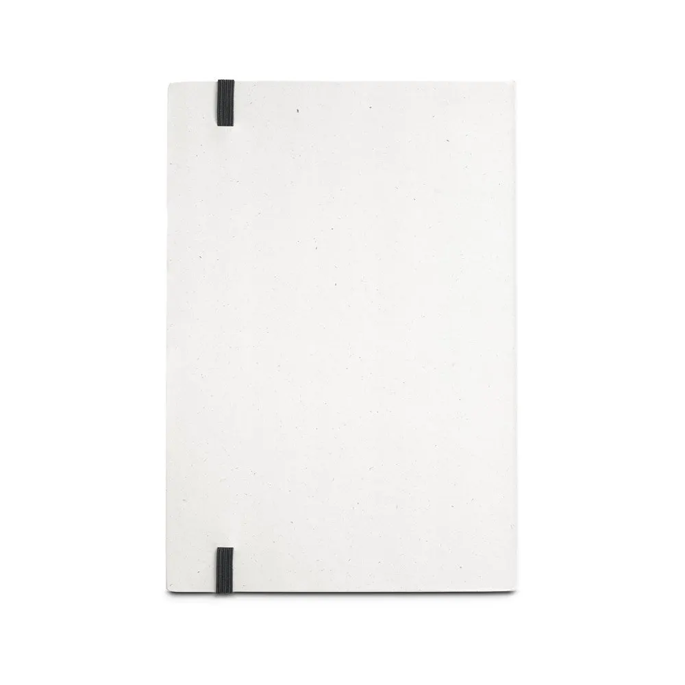 Caderno A5,produzido através de pacotes de leite reciclados com folhas pautadas recicladas, com 160 páginas pautadas recicladas