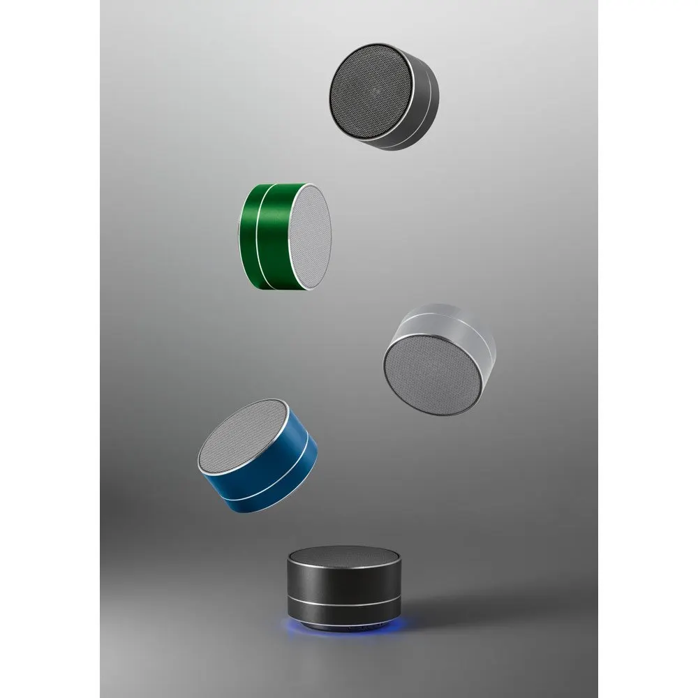 Caixa de som em alumínio 100% reciclado com microfone e autonomia de 3h