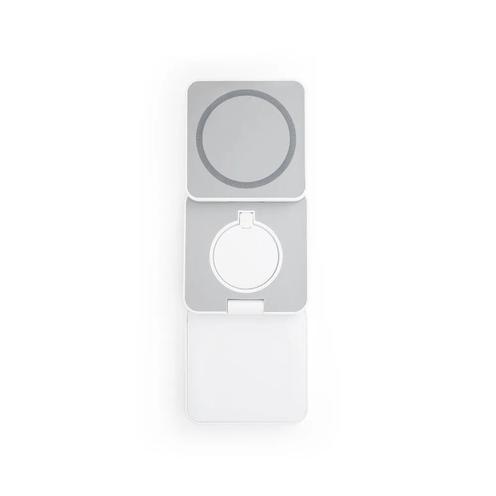 Carregador magnético wireless super-rápido dobrável em ABS 100% reciclado que permite carregar três dispositivos simultaneamente