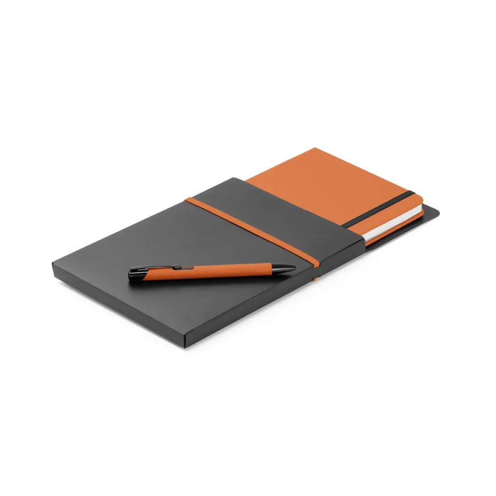 Conjunto de caderno A5 e esferográfica