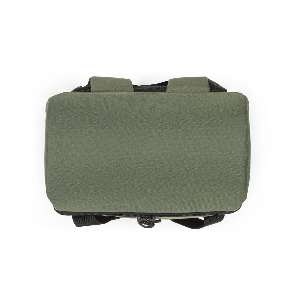 Cooler. Mochila térmica almofadada em 600D ripstop em poliéster reciclado com interior forrado em PEVA 16 L
