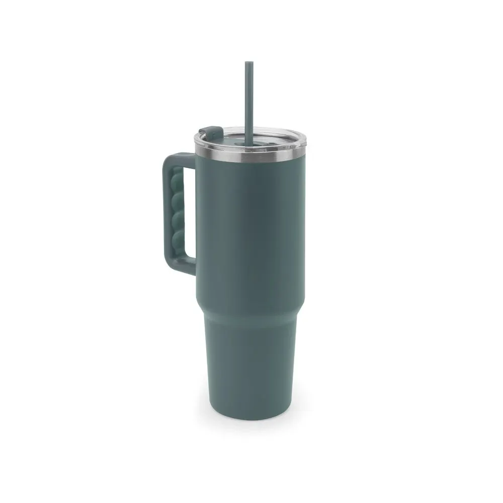 Copo de viagem de grande dimensão em aço inoxidável 91% reciclado com parede dupla isolada a vácuo e acabamento em mate 1300 mL