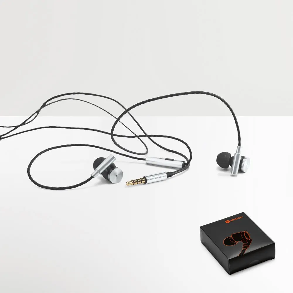 Fones de ouvido em metal e ABS