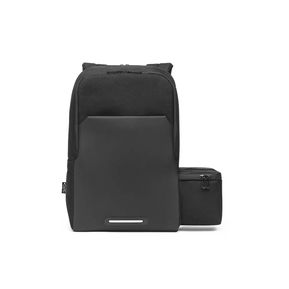 Mochila (20 L) 2 em 1 com bolsa térmica (4’5L) inclusa que permite a sua utilização em conjunto ou separado