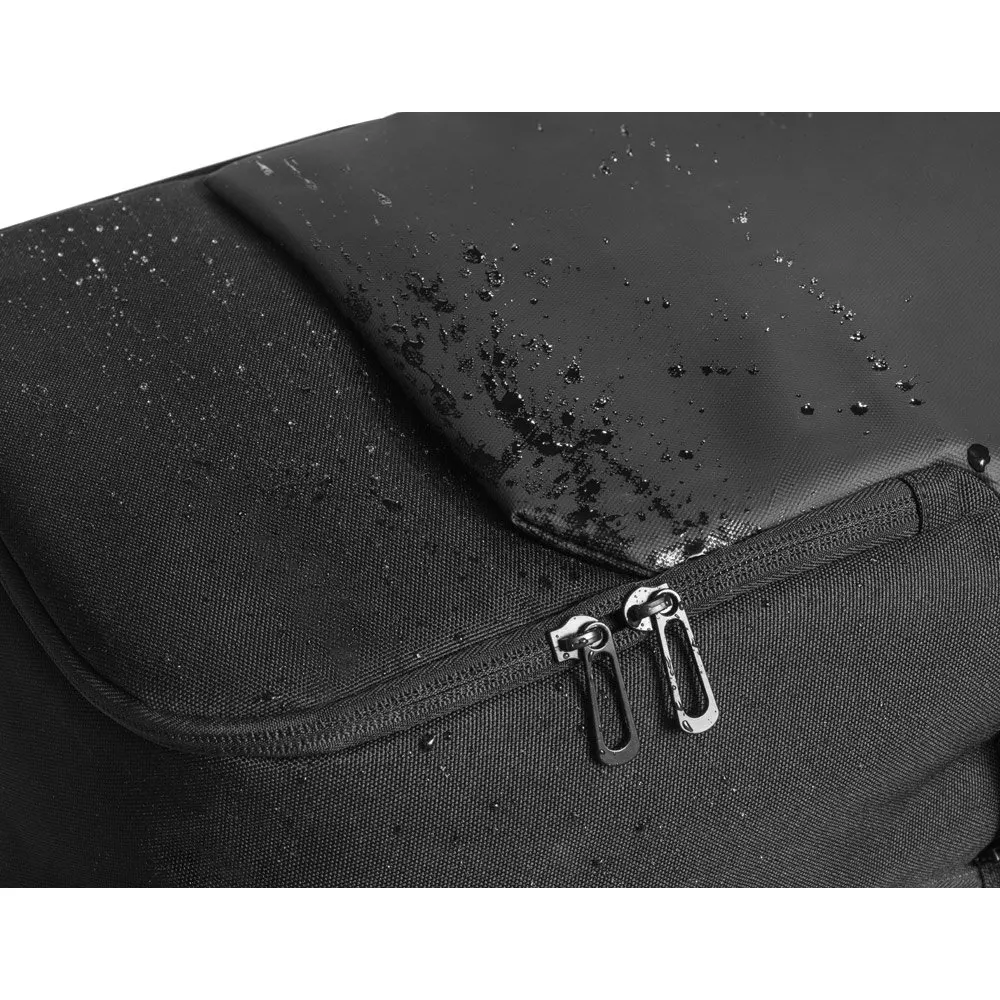 Mochila (20 L) 2 em 1 com bolsa térmica (4’5L) inclusa que permite a sua utilização em conjunto ou separado