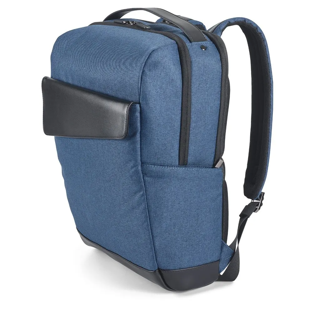 Mochila em 600D e c.sintético
