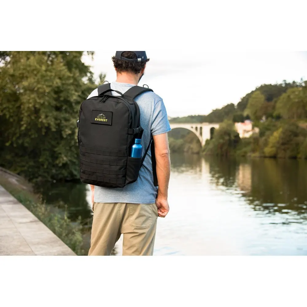 Mochila estilo militar em poliéster reciclado 600D, de alta densidade, com bolso para notebook 17’3″ 21 L