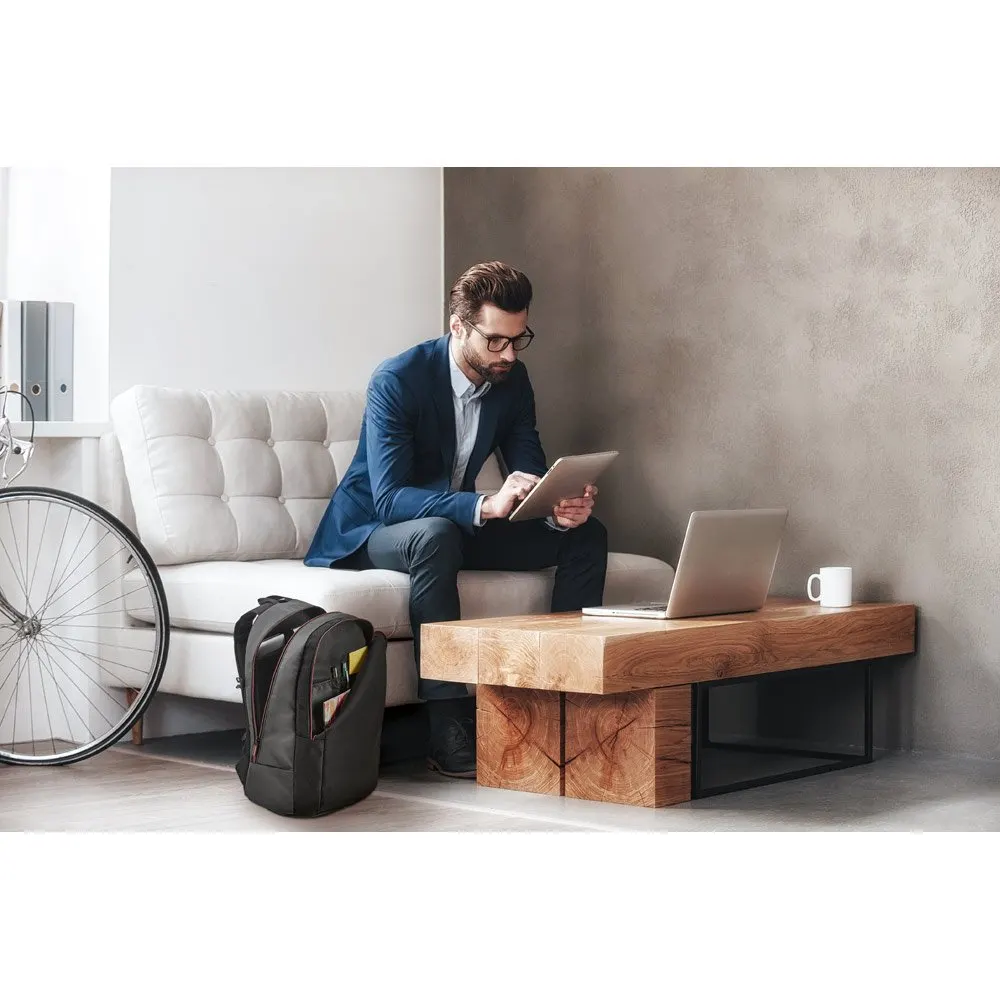 Mochila para notebook 17” em 900D e c. sintético 18 L