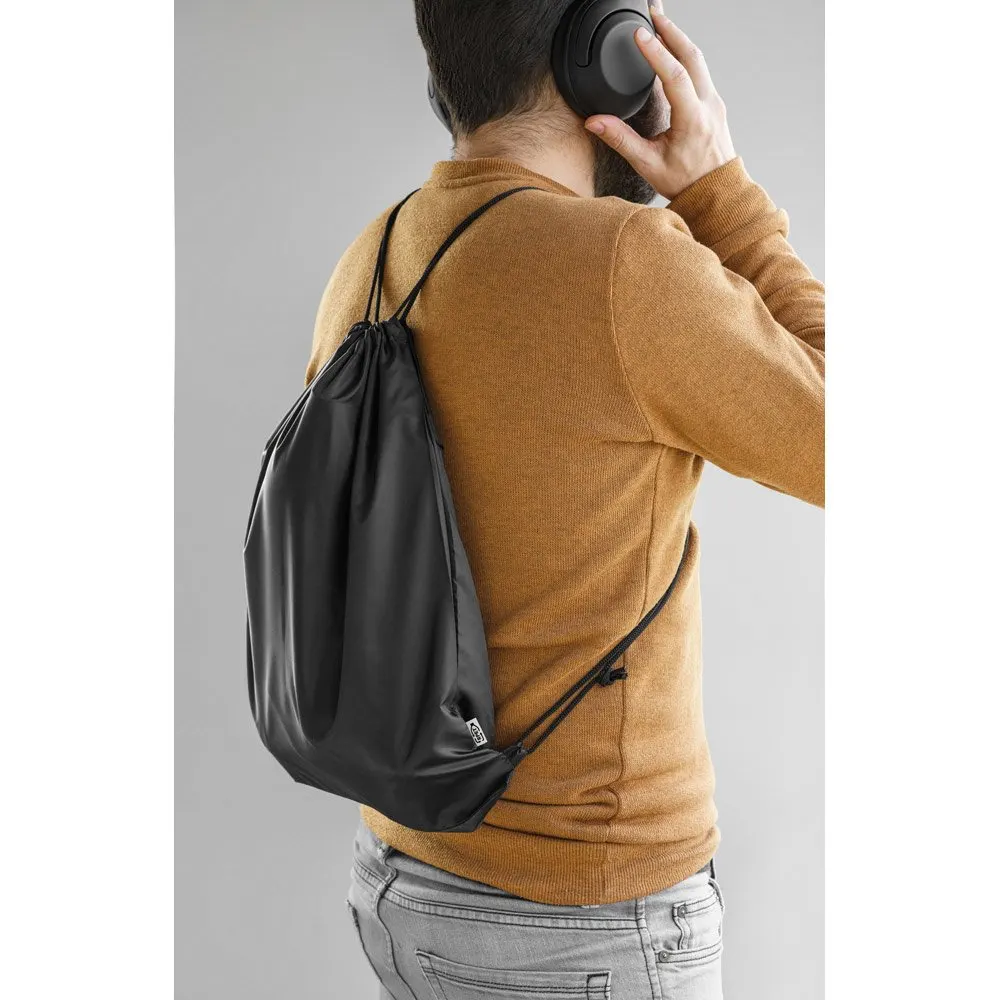 Saco tipo mochila em poliéster reciclado 190T com alças