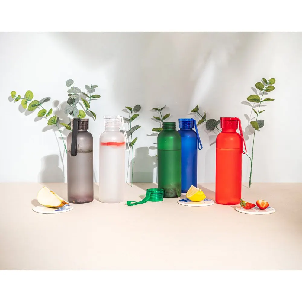 Squeeze esportiva em PET 100% reciclado, com acabamento fosco 600 mL