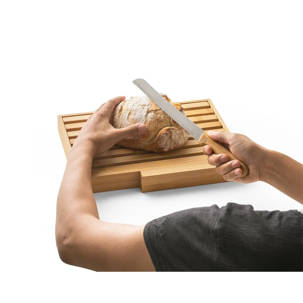 Tábua para pão em bambu com faca em aço inox